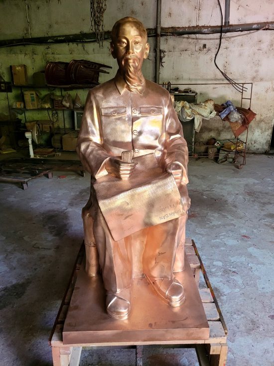 Tượng Bác Hồ